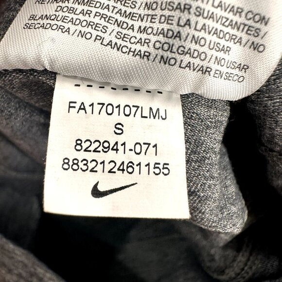 Nike Dri-Fit Grey 3/4 Length Leggings Venting in the back Size Small - Picture 8 of 13